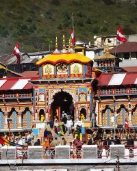 wp9600919-badrinath-temple-wallpapers